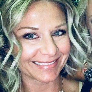 Meet your Posher, Kelli